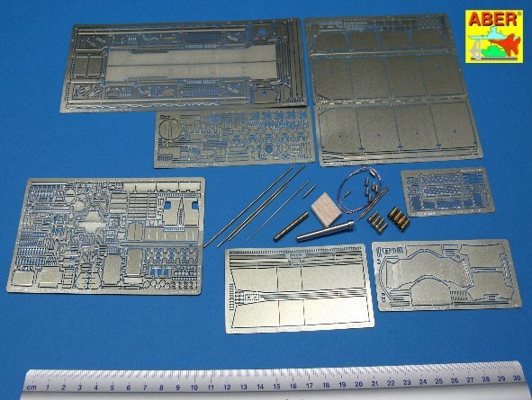 Aber 35K08 German medium tank Pz. Kpfw. III Ausf. N (Sd. Kfz.141) (1:35)