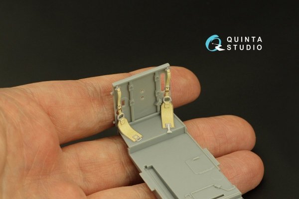 Quinta Studio QR32029 WWI German seats Belts for bombers 1/32