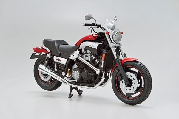 Aoshima 06313 Yamaha 5GK Vmax '04 with Custom parts 1/12