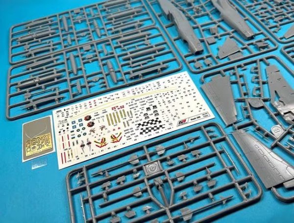 A&amp;A Models 7231 Hawk 208 light fighter (Malyasian A.F.) 1/72