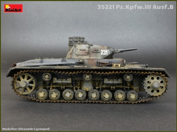 MiniArt 35221 Pz.Kpfw.III Ausf.B w/Crew 1/35