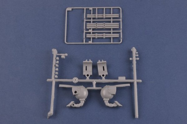 Hobby Boss 81807 UH-1 HUEY B/C 1/18