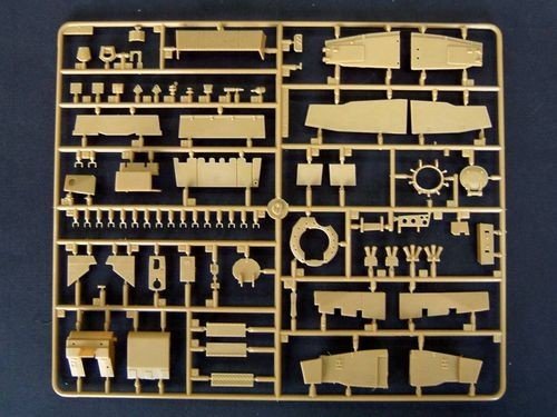 Trumpeter 00323 British Challenger 2 MBT (OP. Telic) Iraq 2003 (1:35)