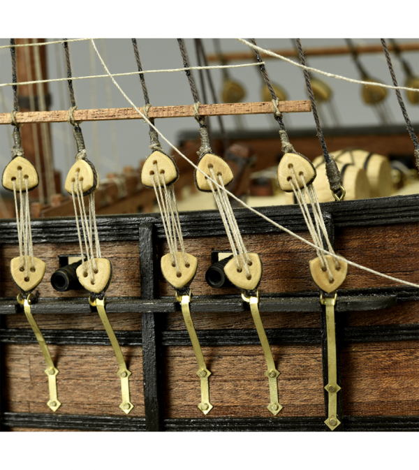 ARTESANIA LATINA 8529 Jufersy trójkątne 5 mm - 8 szt.