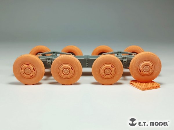 E.T. Model P35-101 WWII German Sd.Kfz.234 Small Diameter Weighted Wheels Type.1 1/35