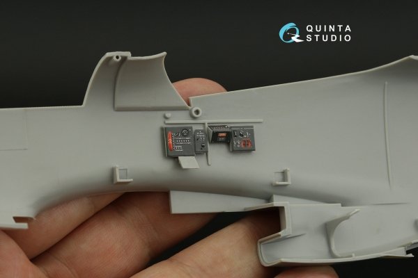 Quinta Studio QDS-32144 P-51D Mustang 3D-Printed &amp; coloured Interior on decal paper (Trumpeter) (Small version) 1/32