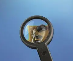 Lightcraft LC1950 Foldable LED Magnifier with Inbuilt Stand / Szkło powiększające LED, składane, USB, powiększenie 5x