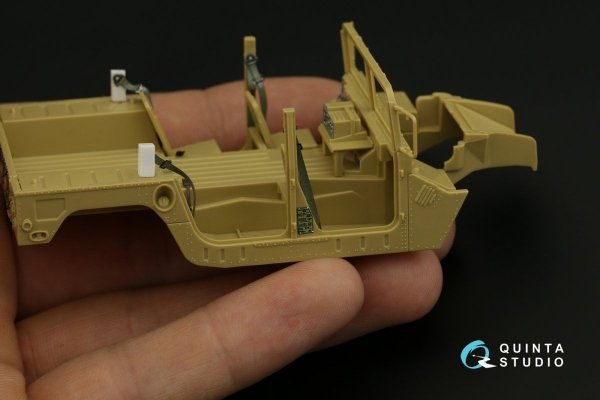 Quinta Studio QD48310 HUMVEE family 3D-Printed &amp; coloured Interior on decal paper (Tamiya) 1/48