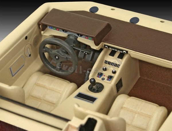 Revell 07730 Lamborghini Countach LP500S 1/24