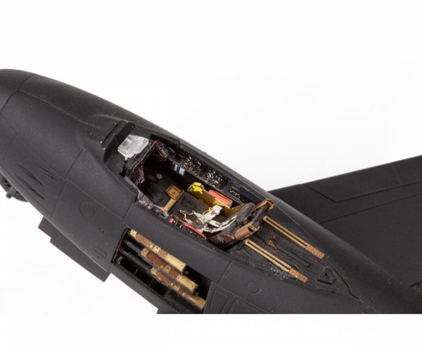 Eduard FE1499 F-86F-25/30 Airfix 1/48