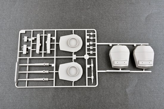 Trumpeter 03710 HMS Hood Battle Cruiser 1/200