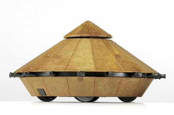 Academy 18136 da Vinci Amoured Car