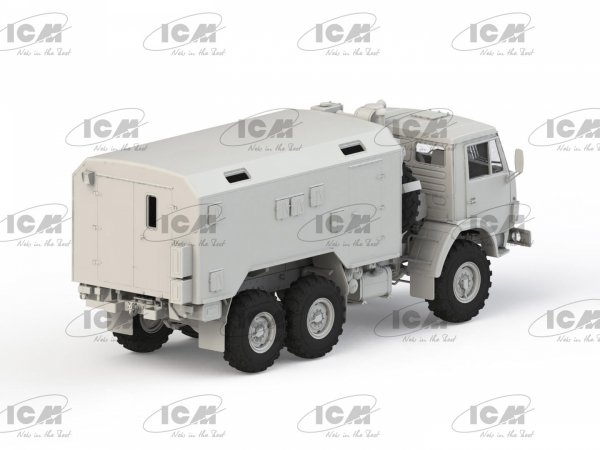 ICM 35004 KAMAZ-4310 Ukrainian Military Box Truck 1/35