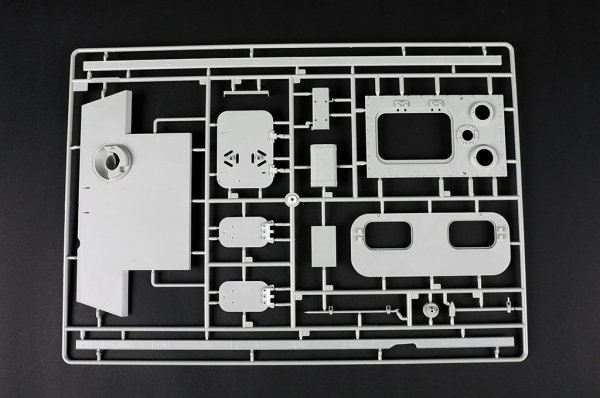 Trumpeter 00935 German Sd.Kfz 173 Jagdpanther Late Version 1/16