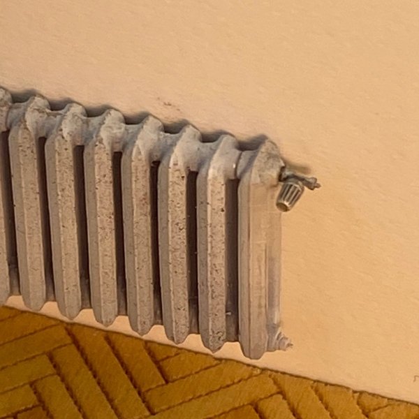 Point of no Return 3523024 Kaloryfer żeliwny i grzejnik łazienkowy / Cast iron radiator and bathroom radiator 1/35