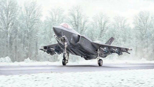 Italeri 2836 F-35A Lightning II Beast Mode POLSKA WERSJA 1/48