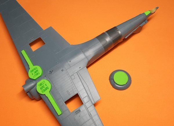 Omask 748117 A6M2 K Zero wheel bay foam plugs (for Eduard) 1/48