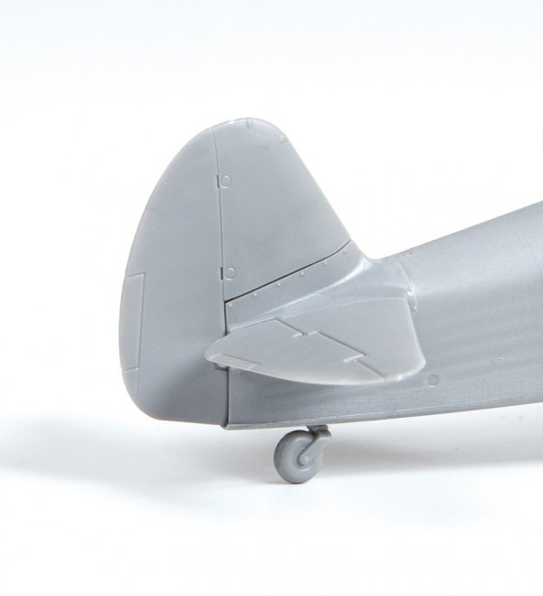 Zvezda 7327 Soviet fighter Yak-1 27-92 series 1/72