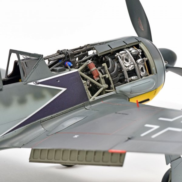 Zoukei-Mura SWS3221 Focke-Wulf Fw 190 A-4 &quot;Siegfried Schnell&quot; 1/32