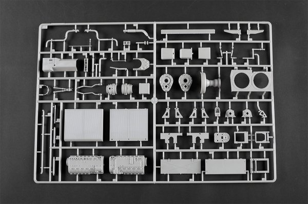 Trumpeter 00953 German Sd.Kfz.165 Hummel Late Production 1/16