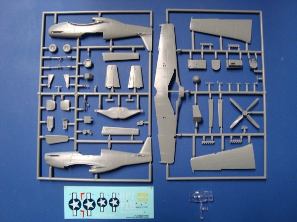 Kovozavody Prostejov CLK0003 P-51B Mustang 1/72