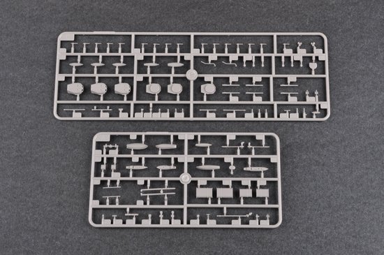 Trumpeter 06705 HMS DeadNought 1915 1/700