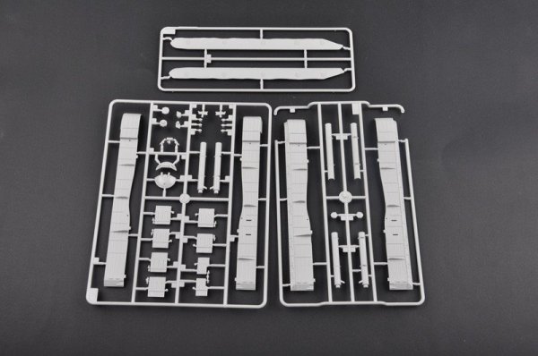 Trumpeter 01581 Soviet T-64B MOD 1975 (1:35)