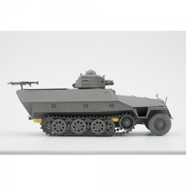 Border Model BT-042 Sd.Kfz.251 Ausf.D w/ R35 Turret 1/35