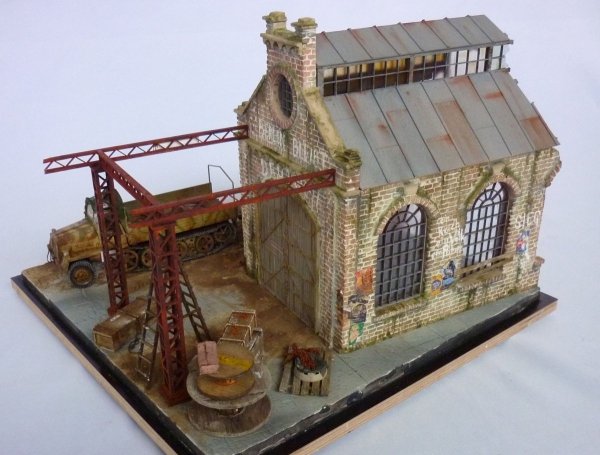 RT-Diorama 35292 Diorama-Base: &quot;Railroad Shed&quot; 1/35
