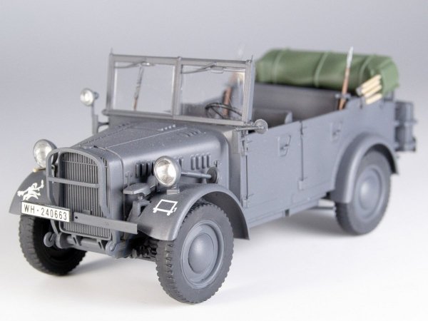 ICM DS3513 WWII Wehrmacht le.gl.Einheitz-Pkw 1/35