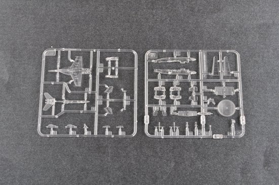 Trumpeter 05619 USS Kitty Hawk CV-63