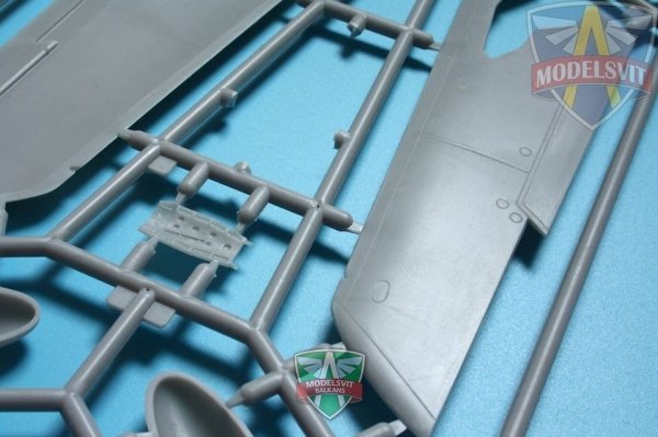 Modelsvit 72038 I-320 R-3 All-weather interceptor prototype 1/72