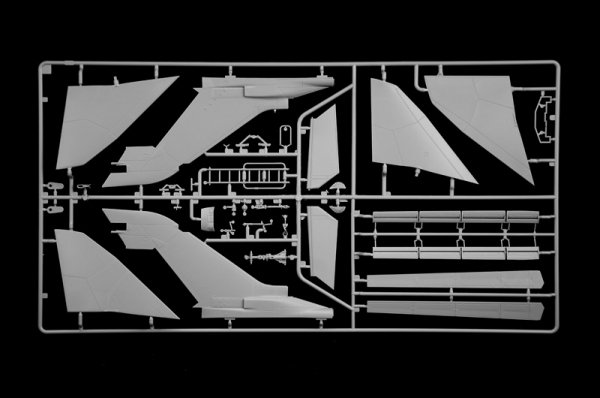 Italeri 2521 Tornado GR.1 Desert Storm 1/32