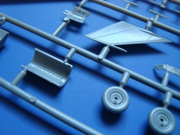 Kozavody Prostejov KPM0100 MiG-21 BIS Fishbed Part I. (1:72)