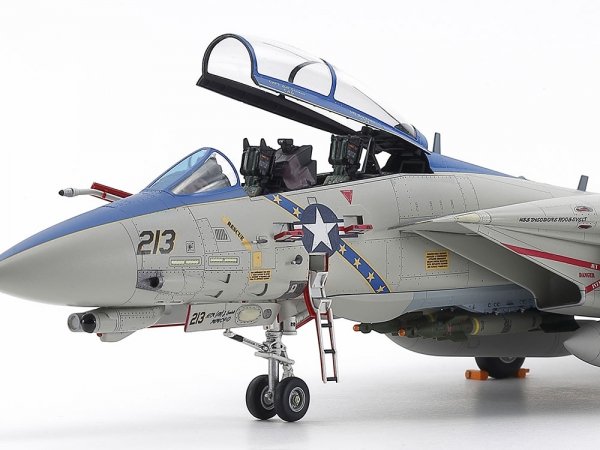 Tamiya 60795 Grumman F-14D Tomcat 1/72