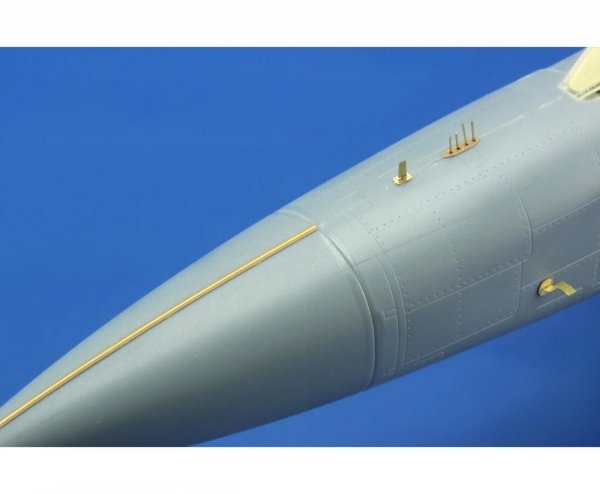 Eduard 48797 MiG-25PD/ PDS Foxbat exterior KITTY HAWK 1/48