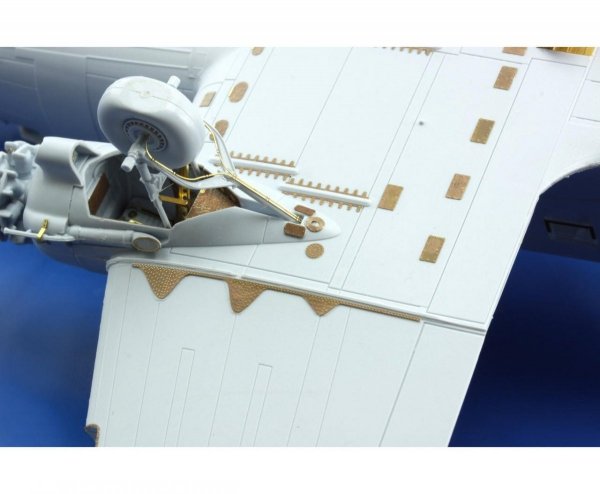 Eduard 72587 C-47 exterior 1/72 AIRFIX