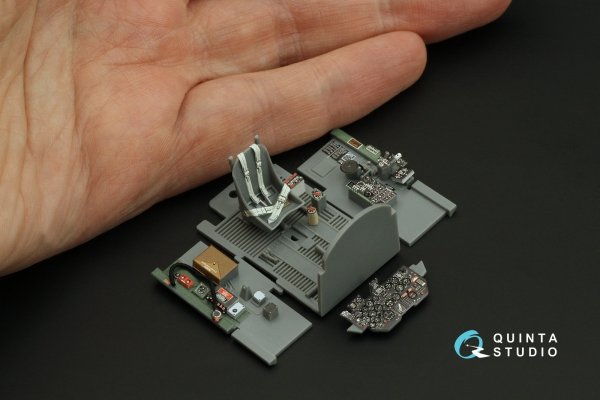 Quinta Studio QD48412 P-47D Thunderbolt Bubbletop 3D-Printed &amp; coloured Interior on decal paper (Tamiya) 1/48