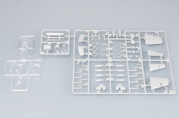 Trumpeter 01630 British Fairey Gannet Mk2 Aircraft (1:72)