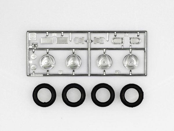 Tamiya 24375 Mazda Savanna RX-7 1/24