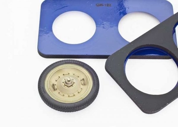QuickWheel QW-122 German 7.62cm Pak 36(r) - BRONCO 1/35