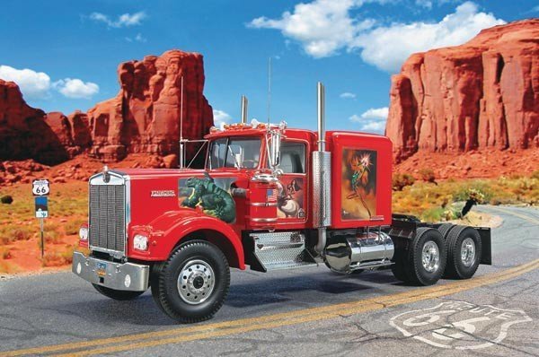 Revell 07497 Kenworth W-900 (1:25)