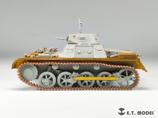 E.T. Model P35-400 WWII German Pz.Kpfw.I Workable Track (3D Printed) For DRAGON/HOBBYBOSS/TAKOM Kit 1/35
