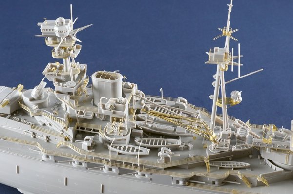 Trumpeter 05378 HMS Royal Oak 1/350
