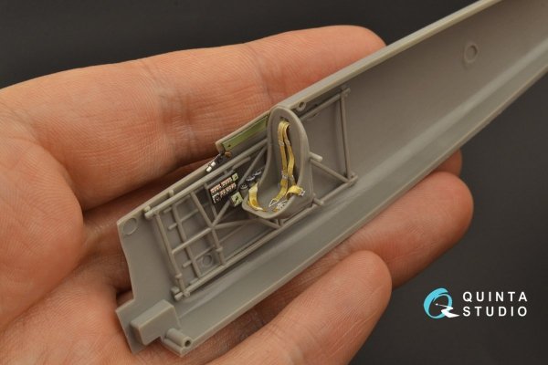 Quinta Studio QD48209 Arado Ar 68 E/F 3D-Printed &amp; coloured Interior on decal paper (Roden) 1/48