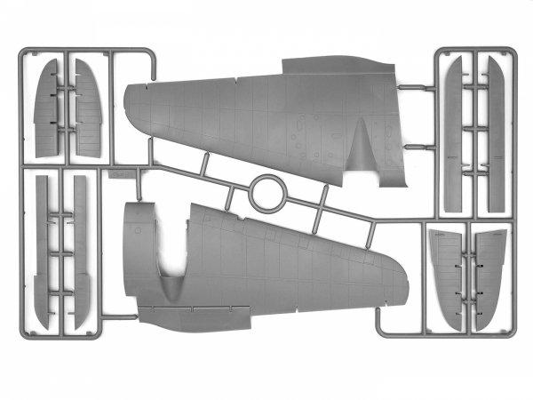 ICM DS4805 Airfield of the Luftwaffe bomber group 1/48