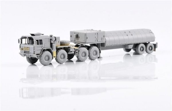 Modelcollect UA72096 NATO M1014 MAN Tractor &amp; BGM-109G Ground Launched Cruise Missile (1:72)