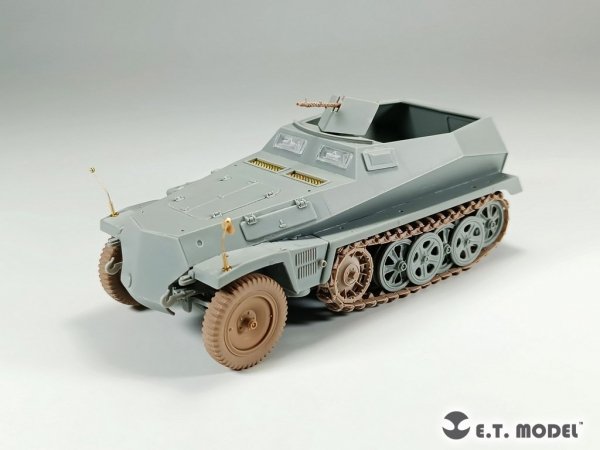 E.T. Model P35-066 WWII German Sd.kfz.250/Sd.kfz.10 Sprockets &amp; Track links ( 3D Printed ) 1/35