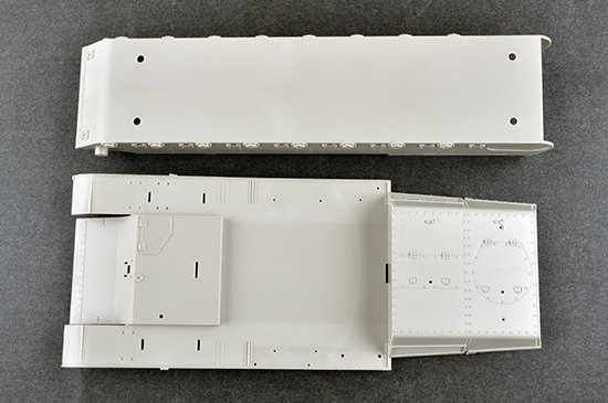 Trumpeter 09589 Su-100Y Self-Propelled Gun 1/35