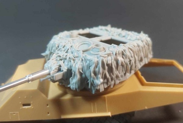 Panzer Art RE35-800 AC Humber Mk IV turret with Hessian net 1/35